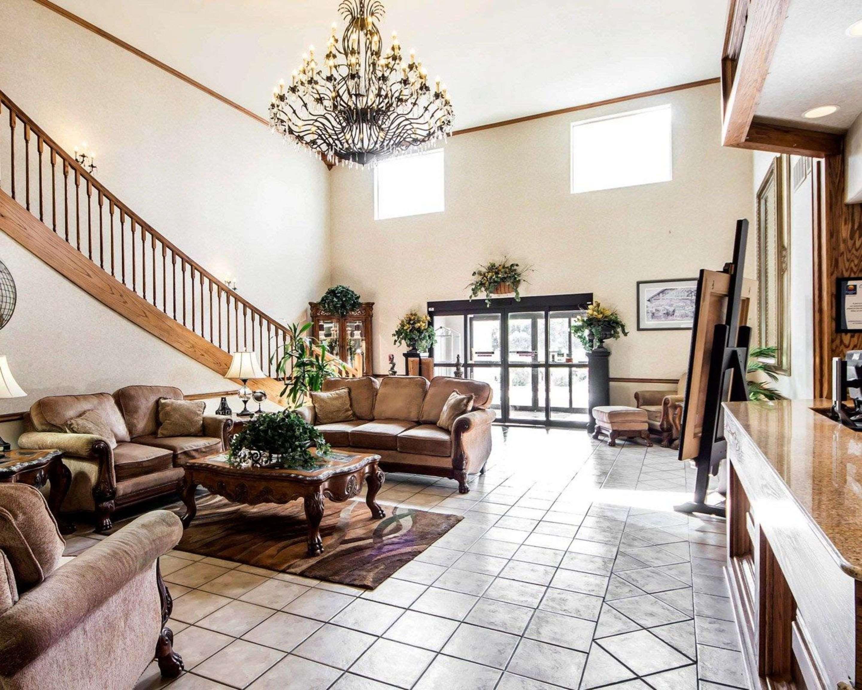 Hotel Comfort & Ponca Near Marland Mansion Ponca City