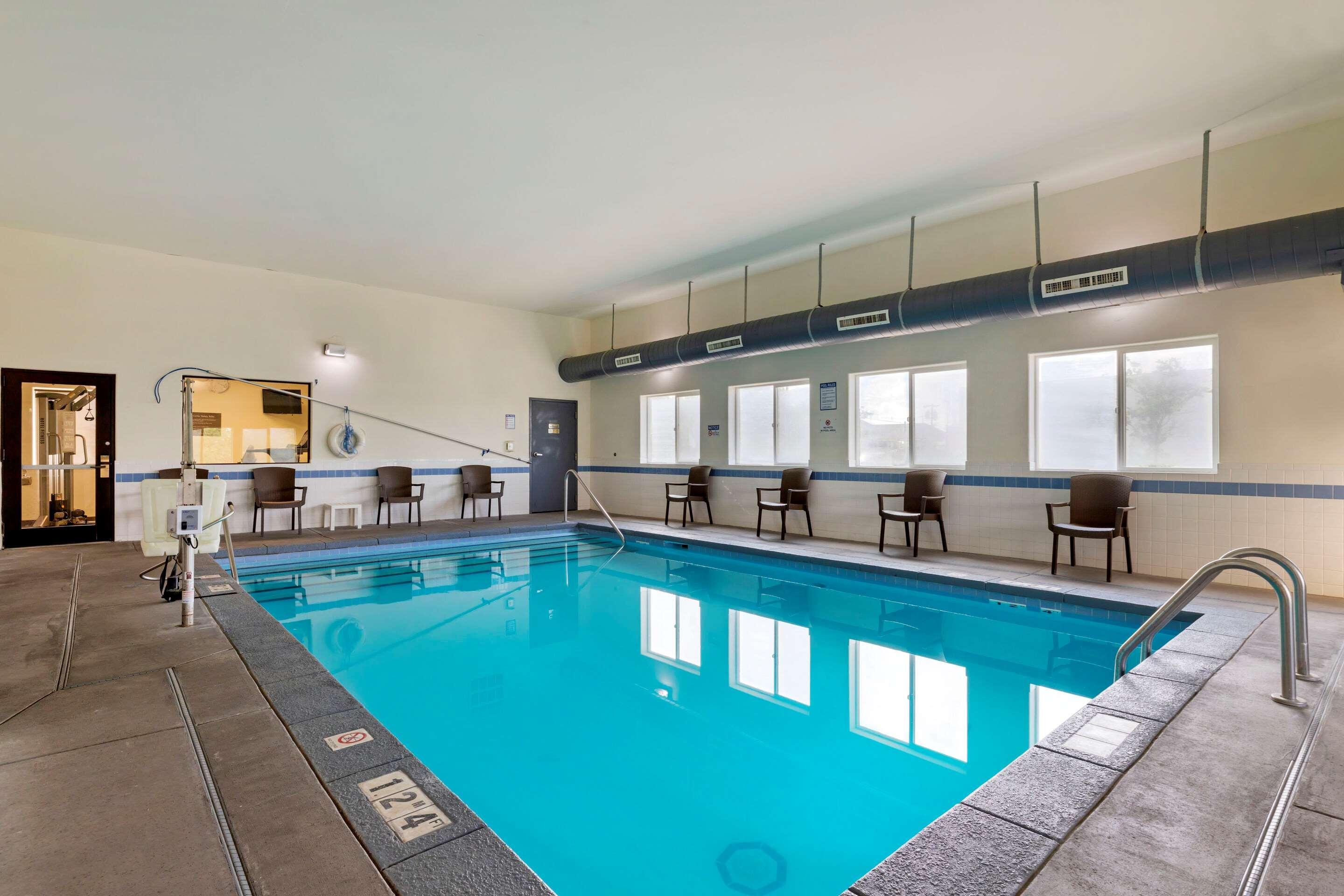 Comfort & Ponca Near Marland Mansion Hotel 3*