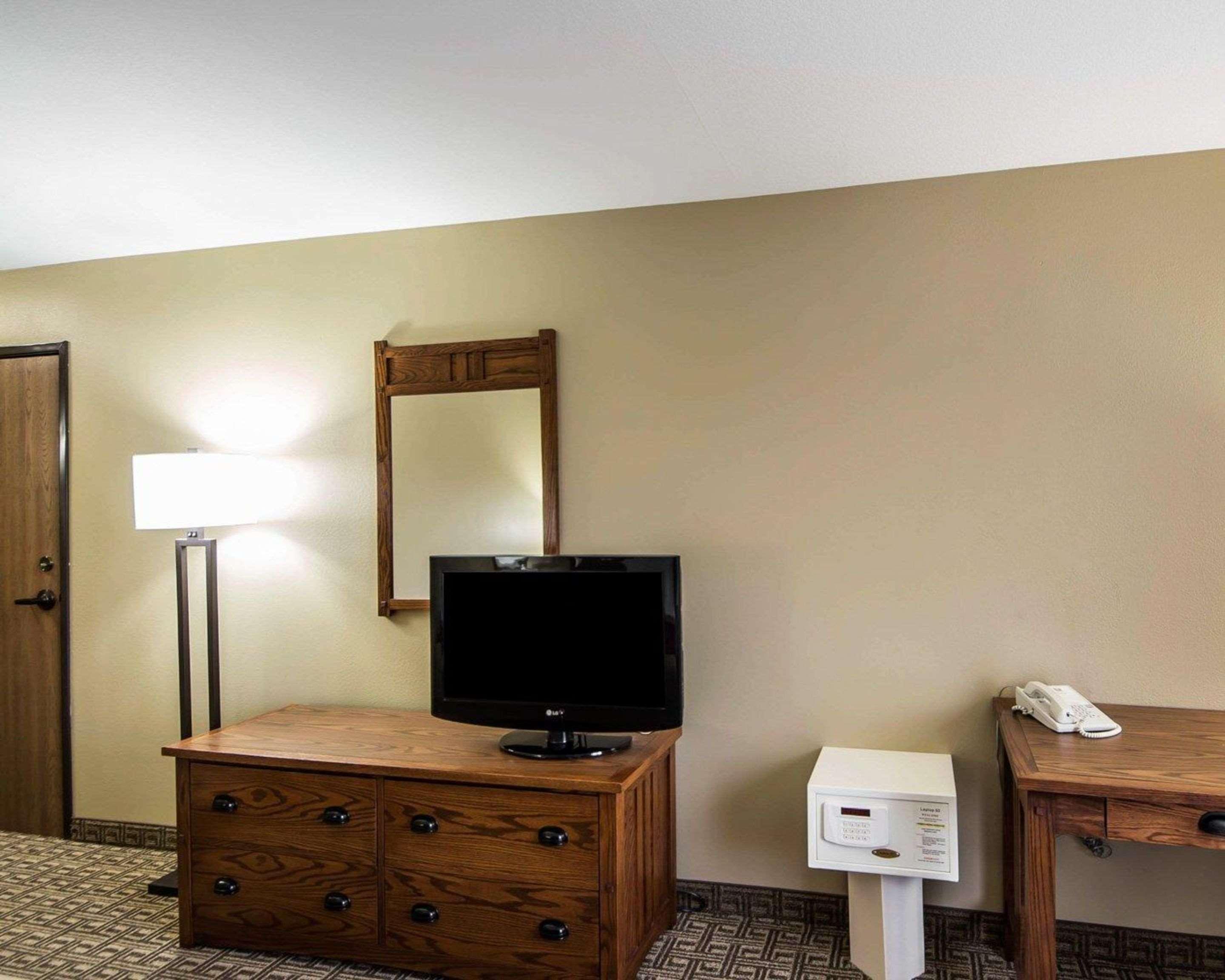 Hotel Comfort & Ponca Near Marland Mansion Ponca City