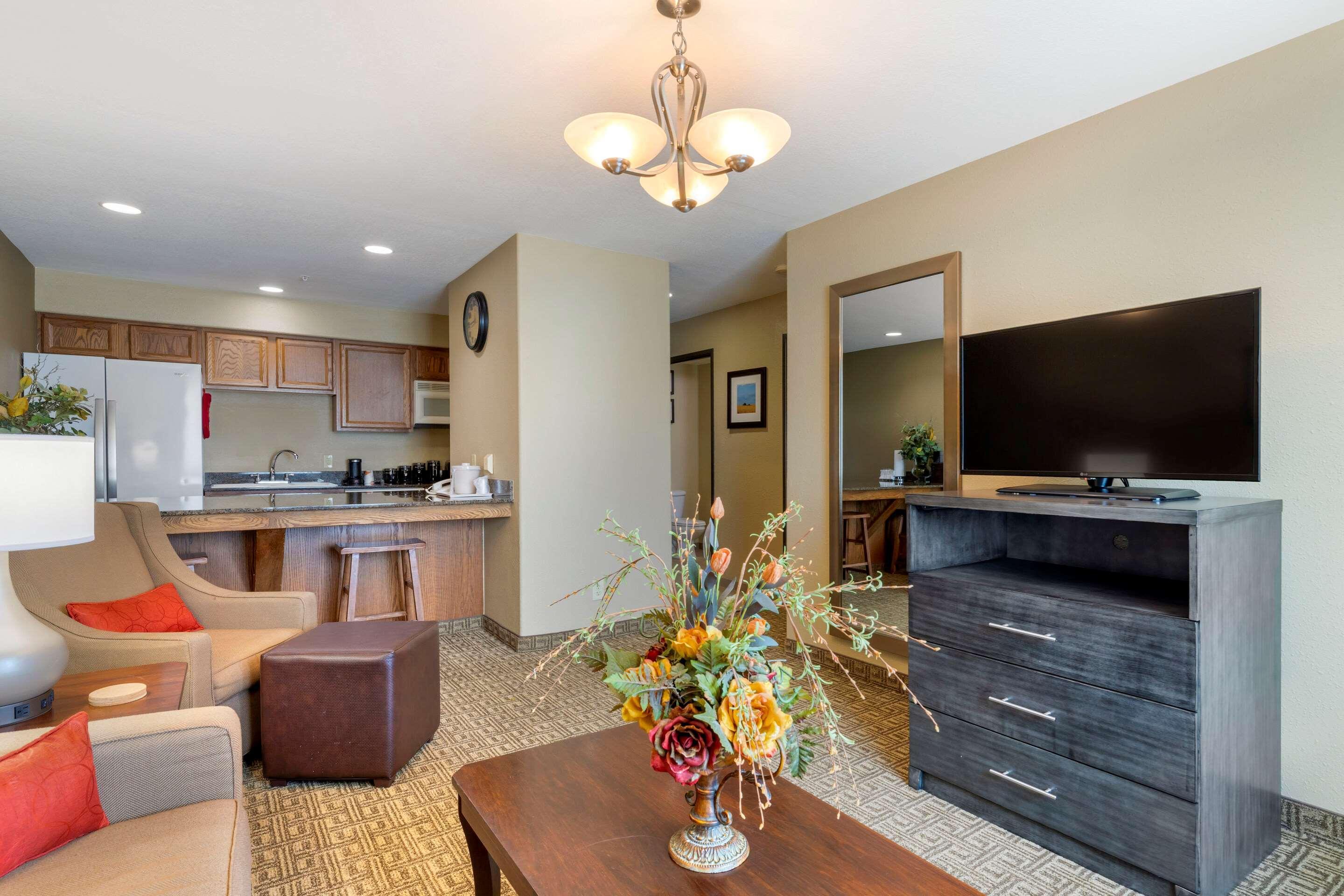 Hotel Comfort & Ponca Near Marland Mansion 3*